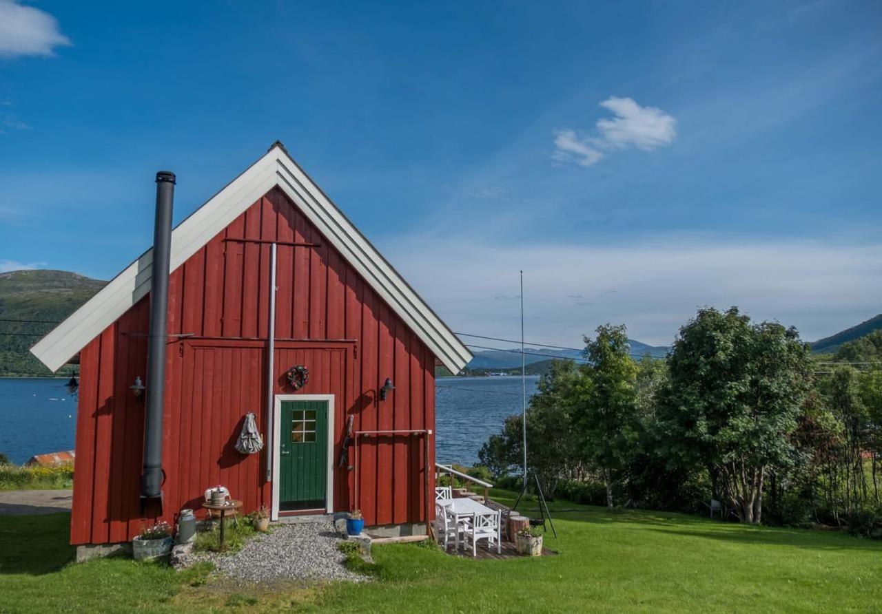Kraemarvika Lodge トロムソ エクステリア 写真